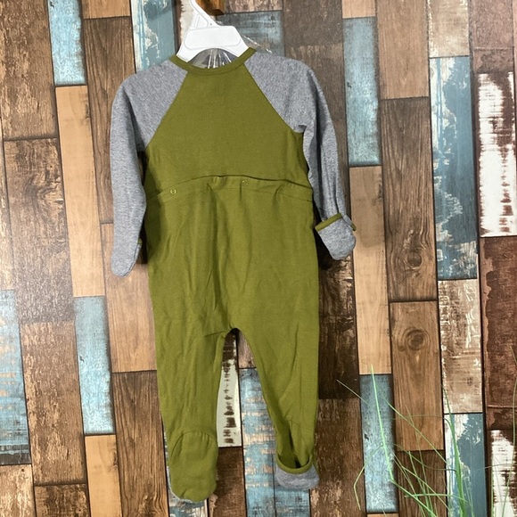 Robeez Dino 🦖 onsie with rollable feet and hands - Picture 11 of 16